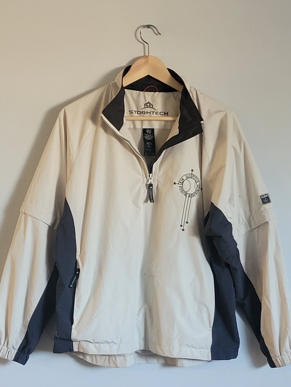 Stormtech Cream and Black Pullover Windbreaker Jacket EDSON, Alberta (L) (1040)